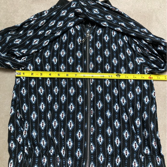 Molly Bracken - Black shirt with leaf print and little gold metallic dots - XS - Picture 3 of 9